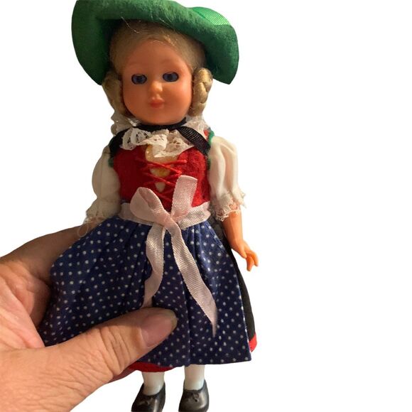 Set of 6 ethnic dolls. Measures 9 inches to 8 inches. - Picture 3 of 8